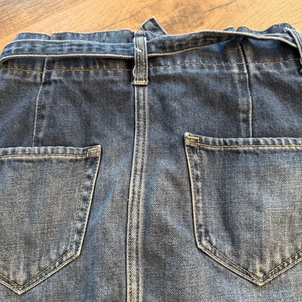 Hollister Women’s 25 Y2K Blue Denim Mini Skirt Belt Paperbag‎ Raw Hem High Rise